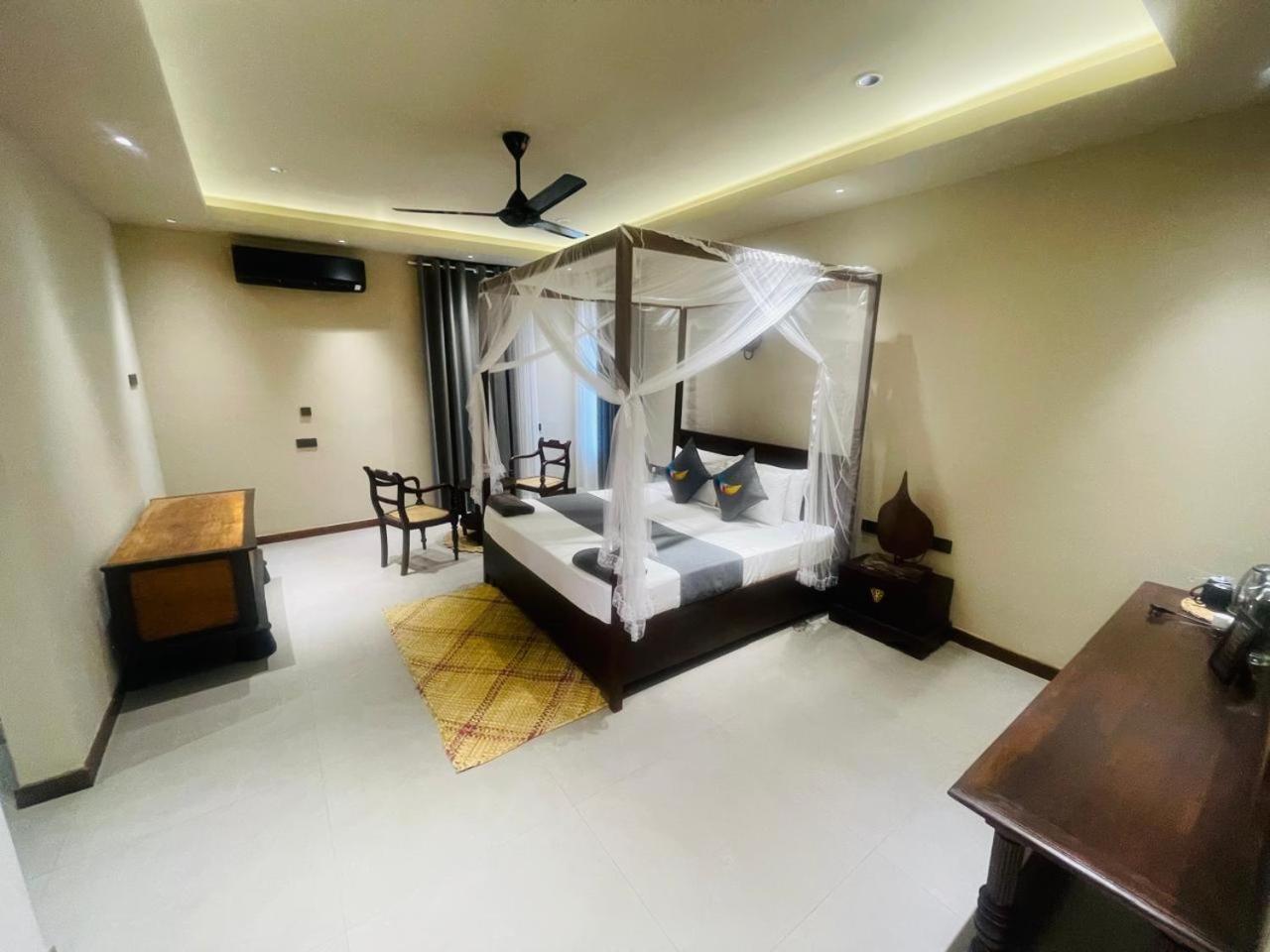Bohemian Nest Hotel เนกอมโบ ภายนอก รูปภาพ