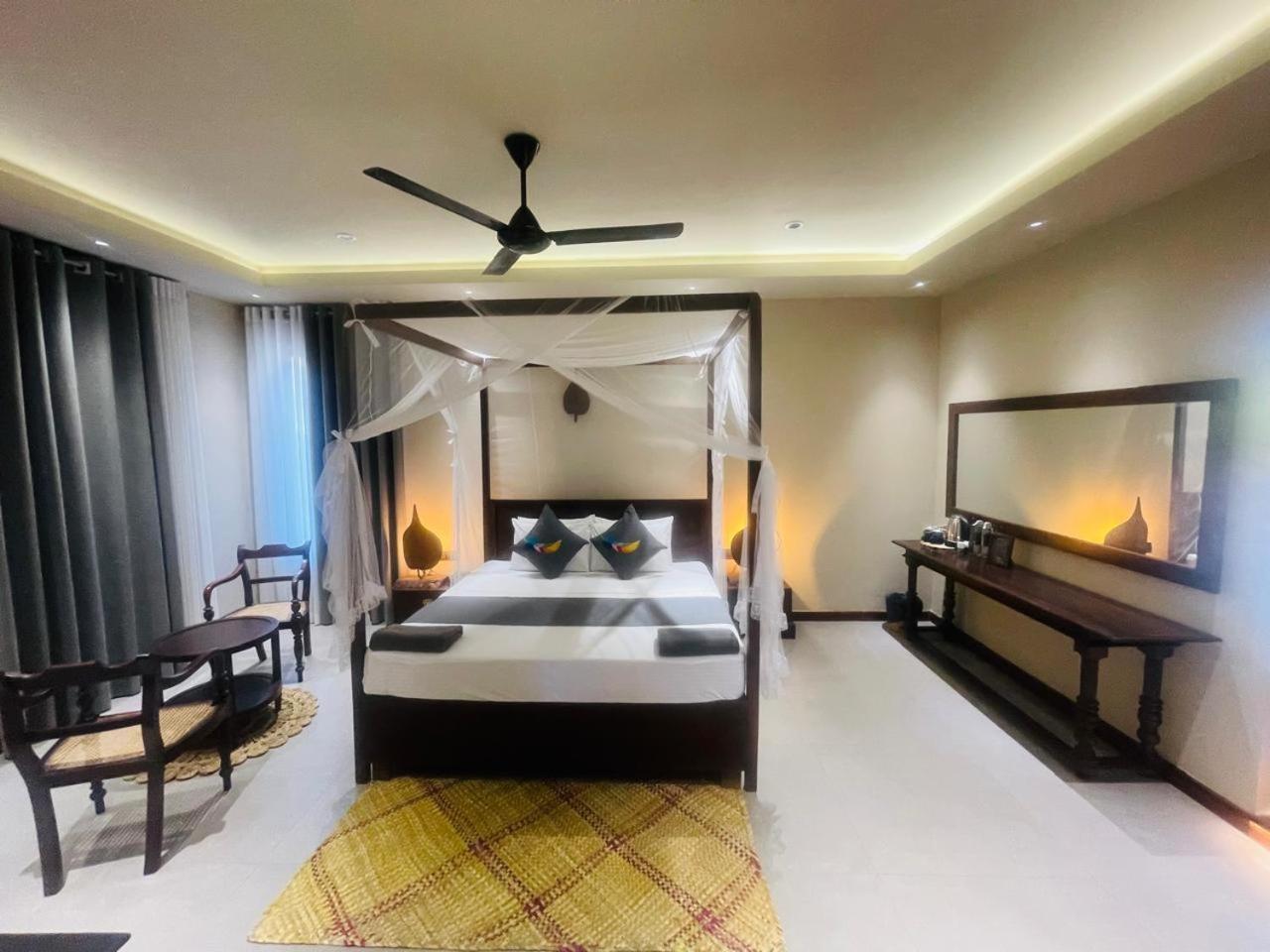 Bohemian Nest Hotel เนกอมโบ ภายนอก รูปภาพ